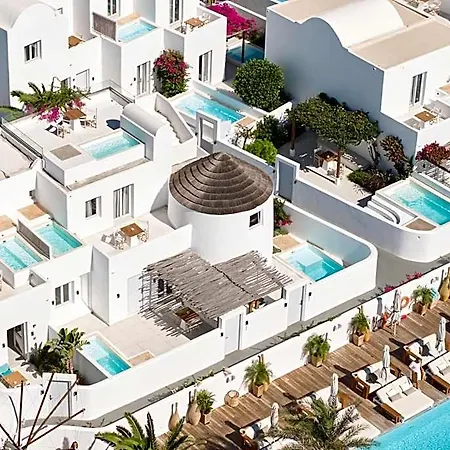 Nikki & Santorini ثيرا