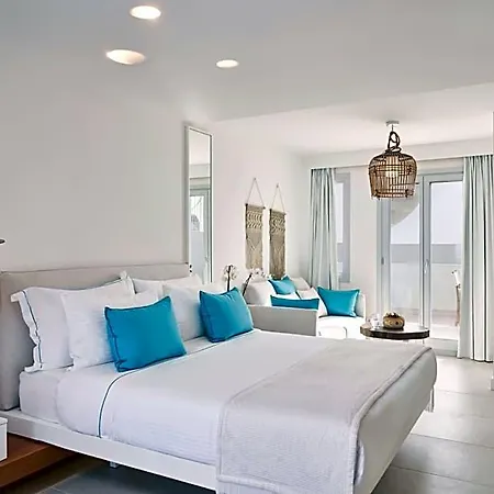 Nikki & Santorini فندق
