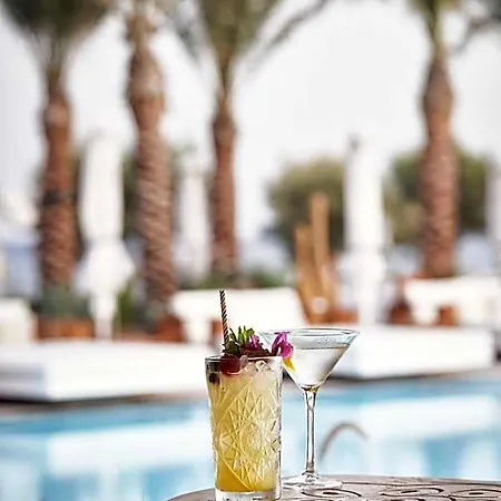 Nikki & Santorini 5*